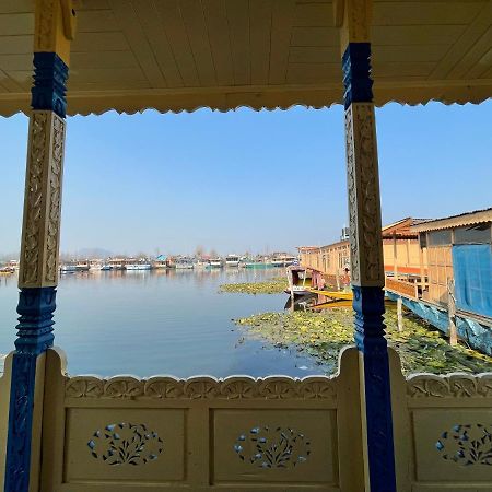 The Heritage Safina Group Of Houseboats Hotell Srīnagar Eksteriør bilde