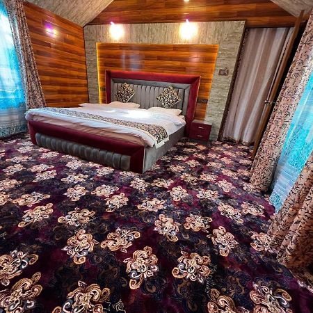 The Heritage Safina Group Of Houseboats Hotell Srīnagar Eksteriør bilde