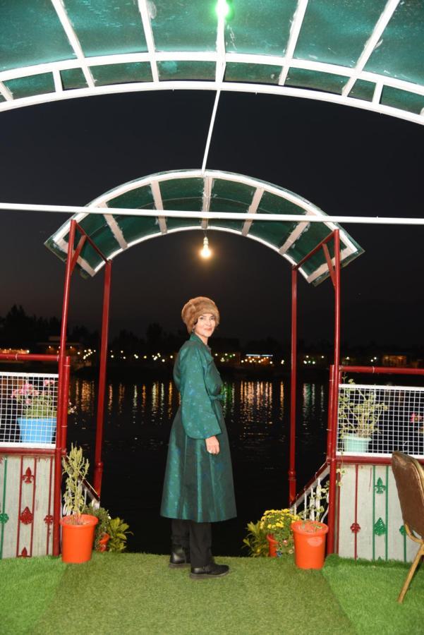 The Heritage Safina Group Of Houseboats Hotell Srīnagar Eksteriør bilde