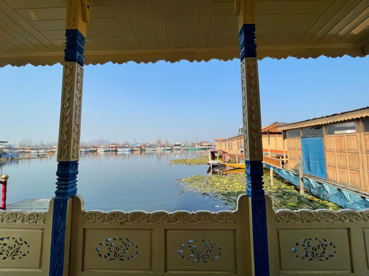 The Heritage Safina Group Of Houseboats Hotell Srīnagar Eksteriør bilde