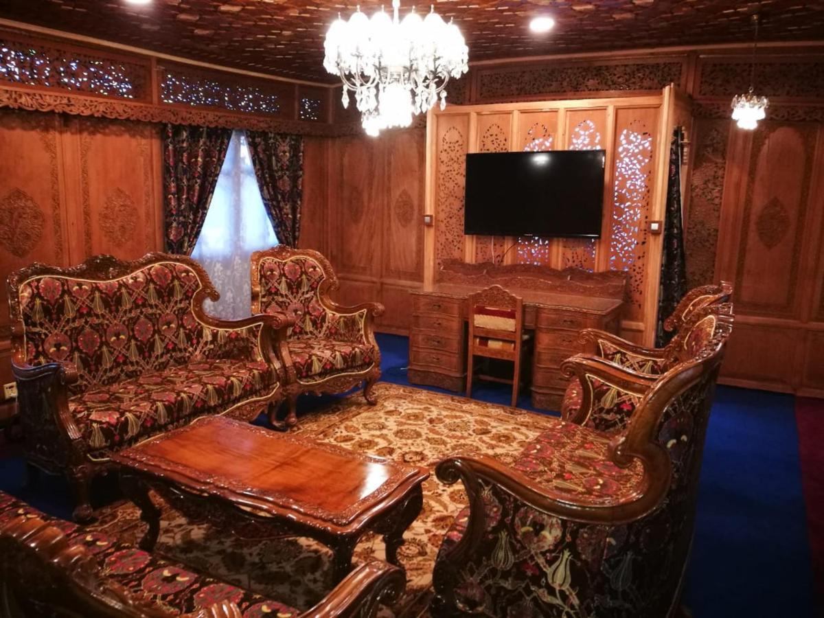 The Heritage Safina Group Of Houseboats Hotell Srīnagar Eksteriør bilde