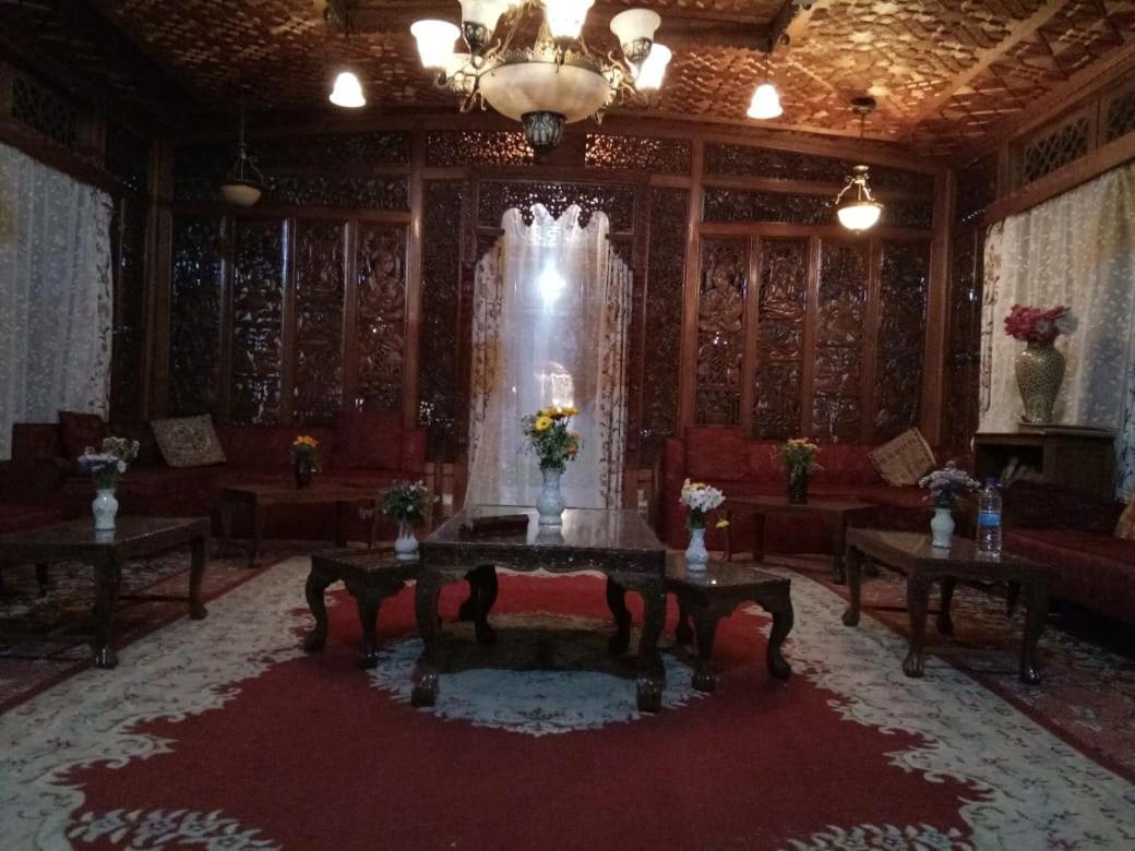 The Heritage Safina Group Of Houseboats Hotell Srīnagar Eksteriør bilde